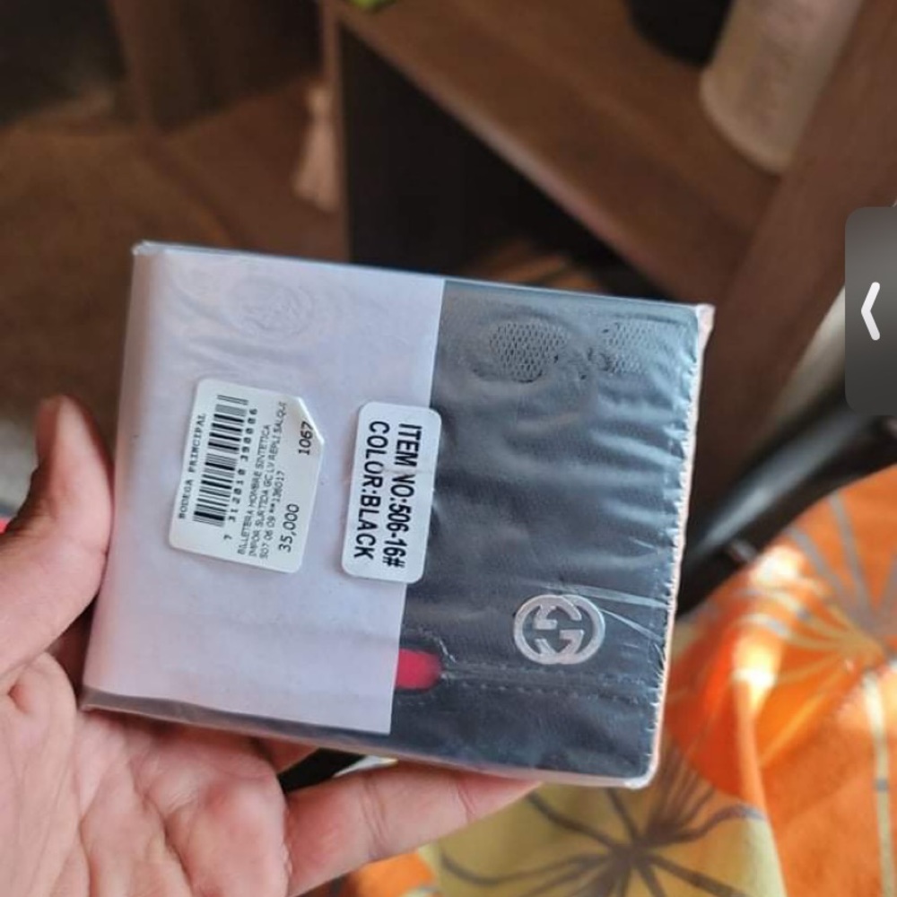 Wallets - Picture 6 of 6